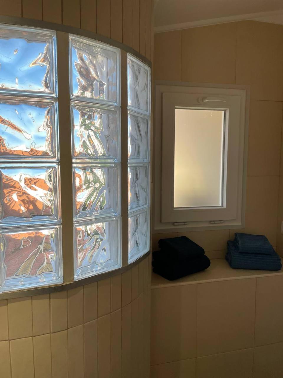 Private Room Trafaria Luaran gambar
