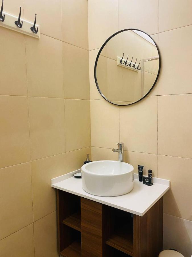 Private Room Trafaria Luaran gambar